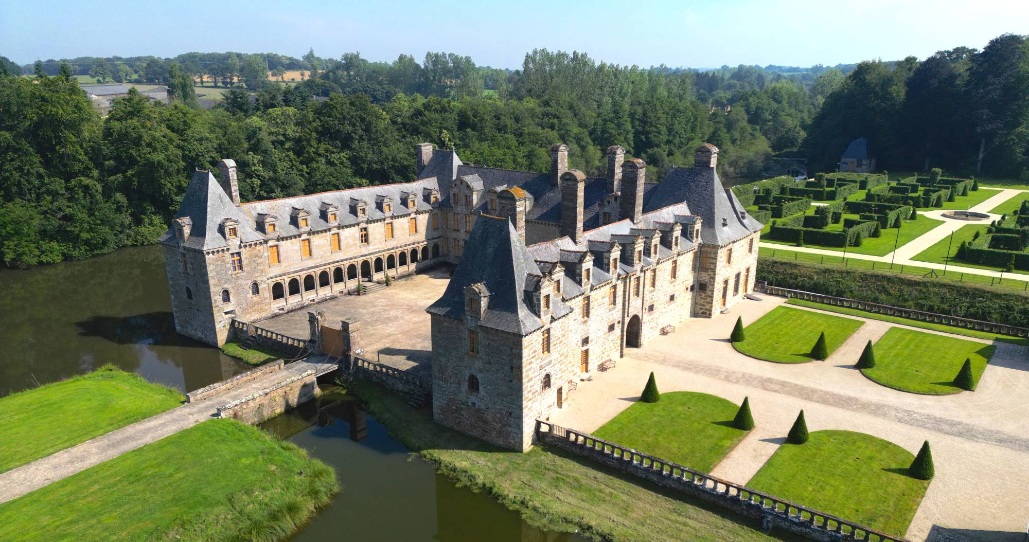 Le Rocher Portail : un site d'exception pour vous marier en Bretagne